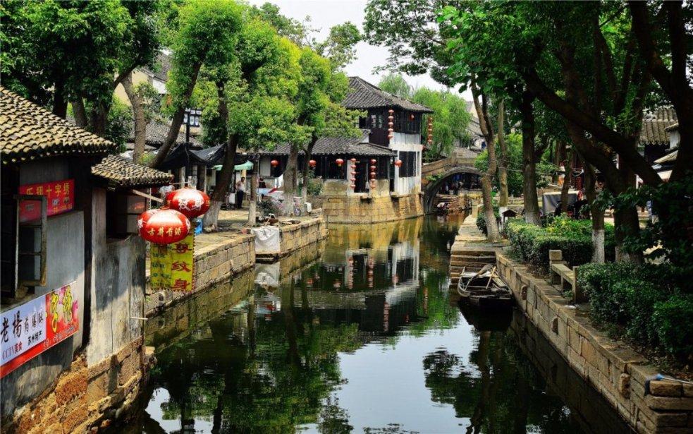 白色情人节：校园迷宫
